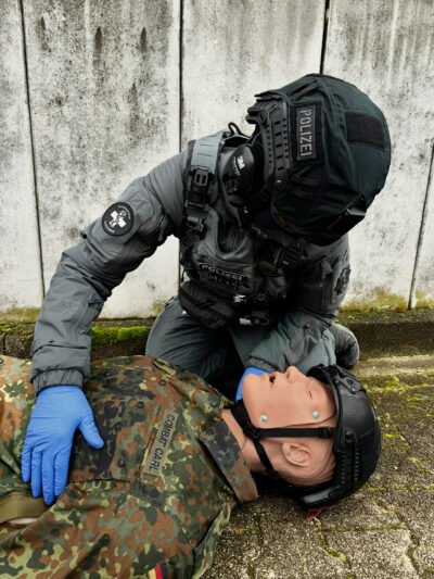Combat Carl - Image 2